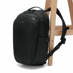 Pacsafe 4