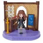 Spin Master - Wizarding World Harry Potter - Hogwarts Zauberkunst Klassenzimmer Spielset, Spielfigur