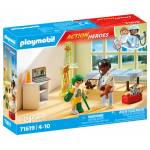 Geobra Brandsttter Stiftung - PLAYMOBIL 71619 Kinderarzt mit Teddybr