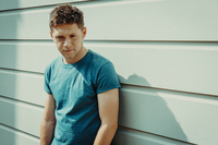 Flicker (Deluxe) 3